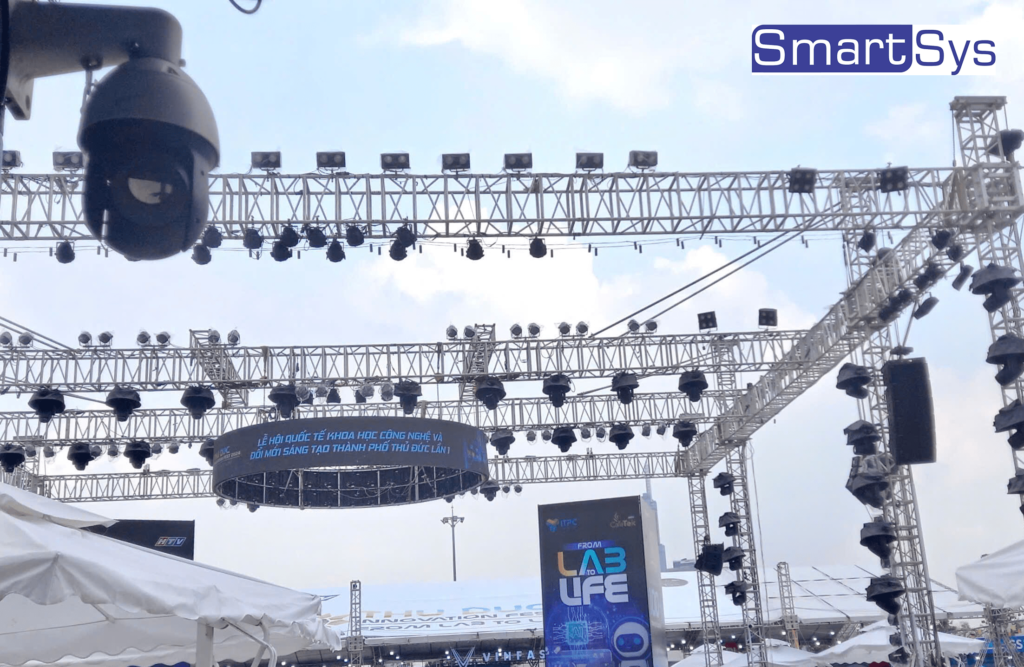 Hình triển lãm Thu Duc Innovation Fest 2024 với camera an ninh SMARTSYS